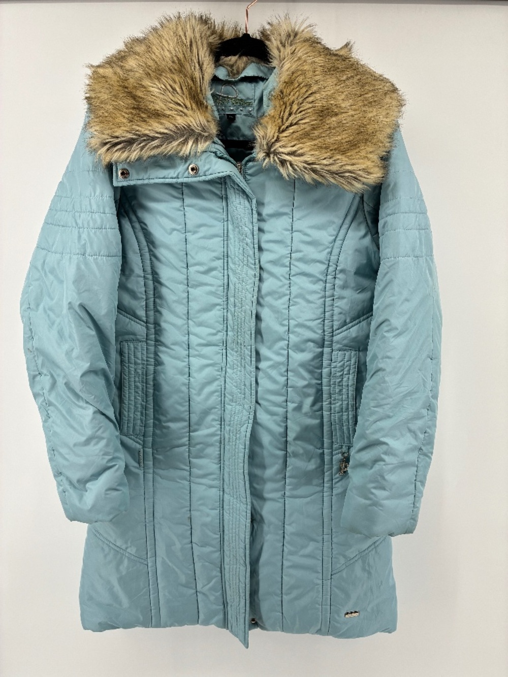 Point Zero Women's Sky Blue Puffer Coat with Faux Fur Collar